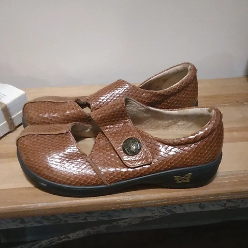 Women's Alegria Snake Pattern Mary Jane Shoes